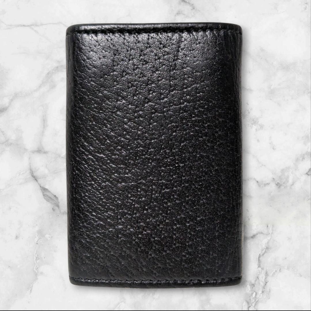 GUCCI アニマリエ ブラックレザー キーケース 蜂モチーフ