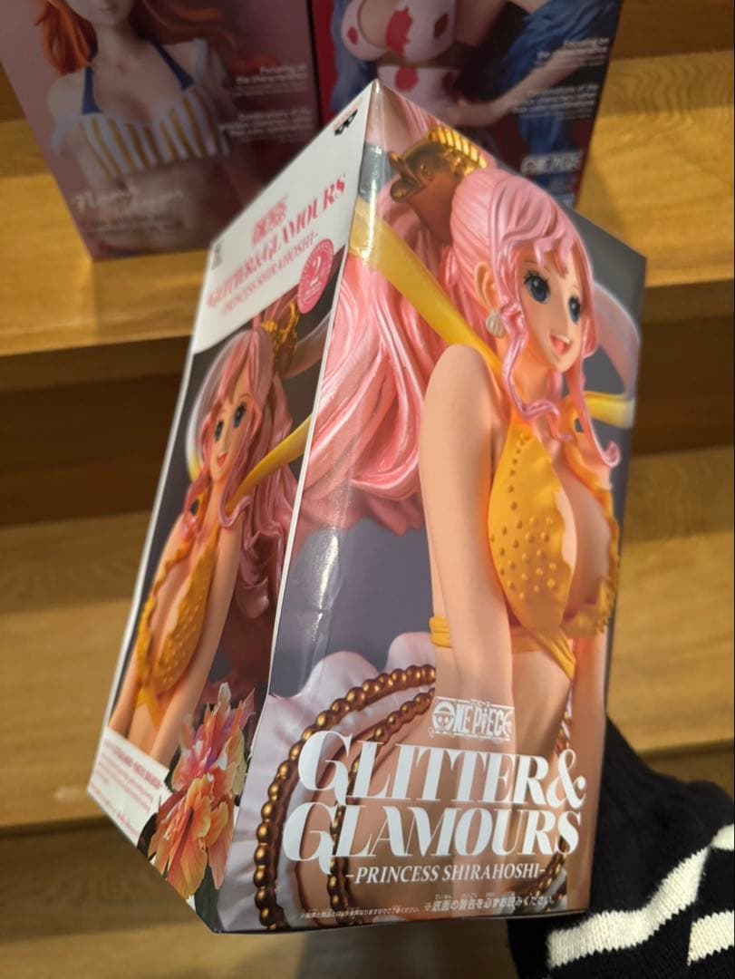 新品未開封　ワンピース ナミ & ボア・ハンコック & しらほし　フィギュア