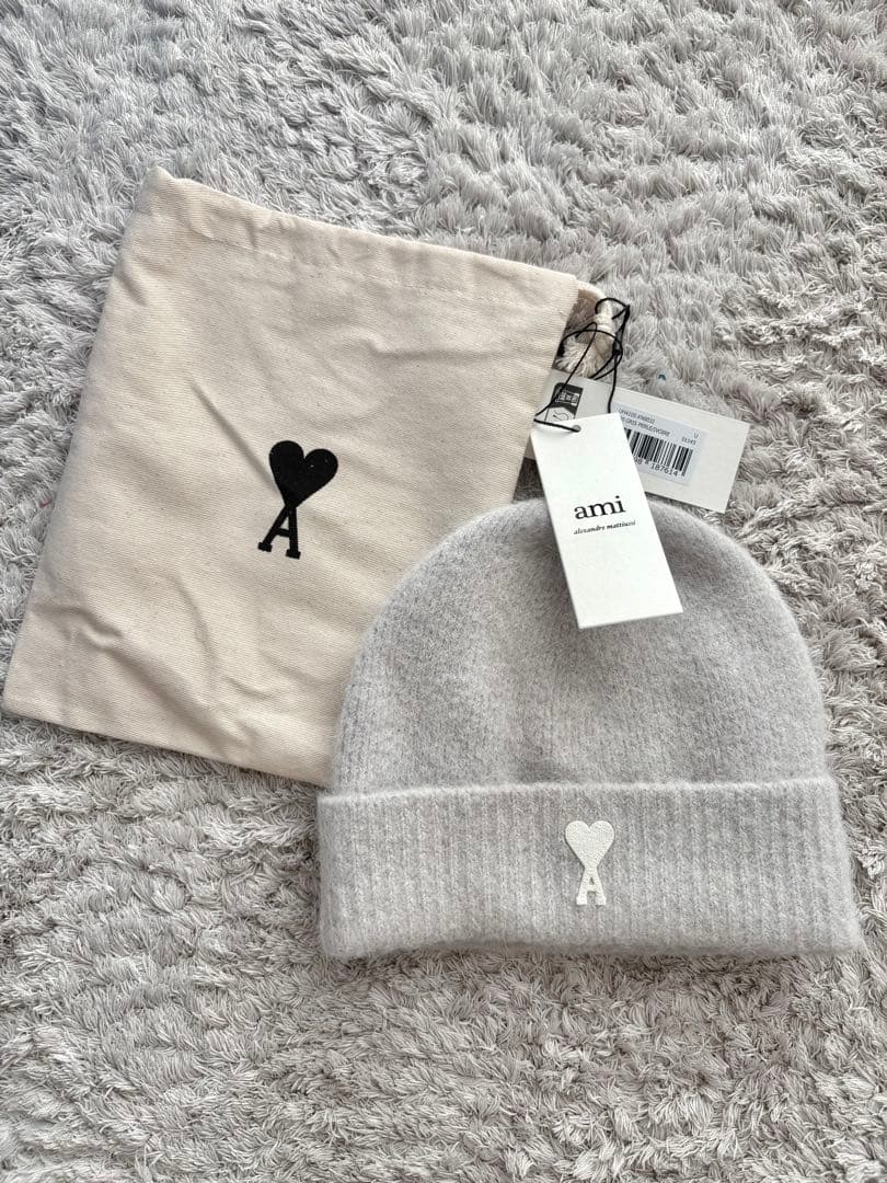 【新品】amiparisアミパリス　ニット帽　ビーニー
