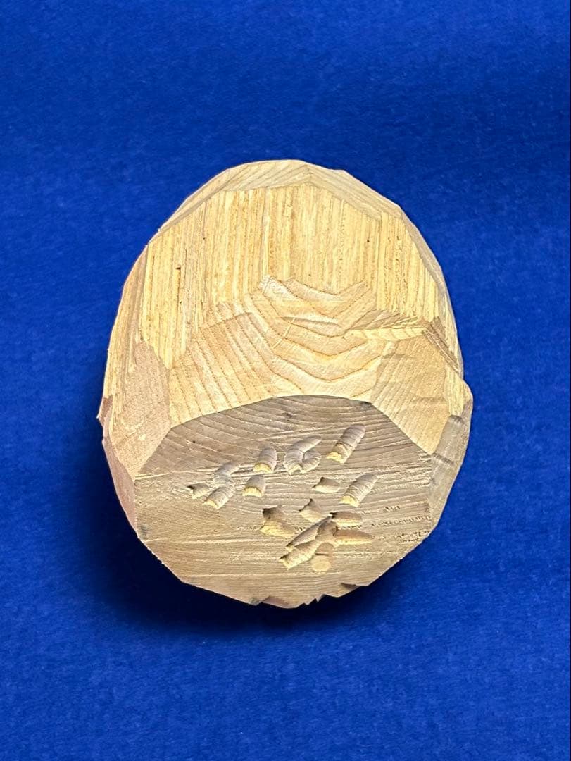 柴崎重行(志) 「眠り熊」1985年作 北海道八雲 ハツリ彫せんの木 木彫熊