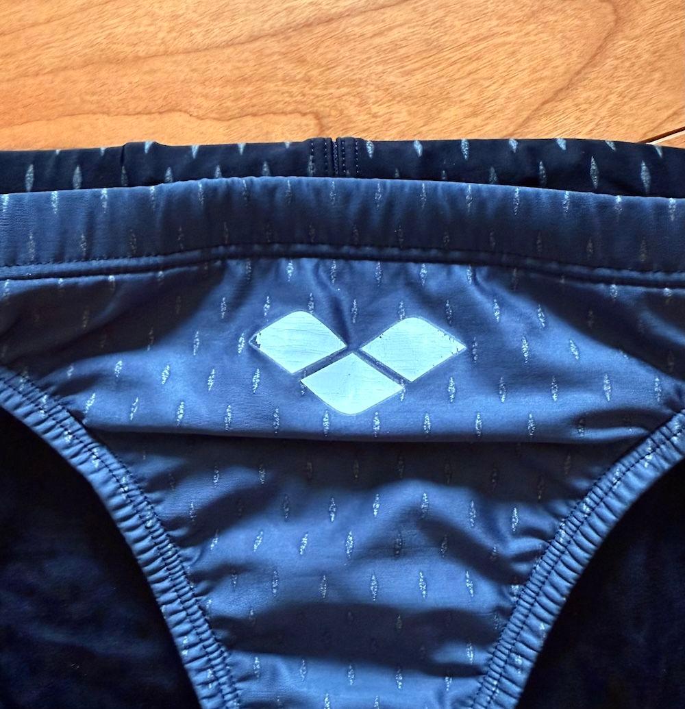 【美品】ARENA　エールブルー　リミック　Mサイズ　ブラック　光沢　競パン