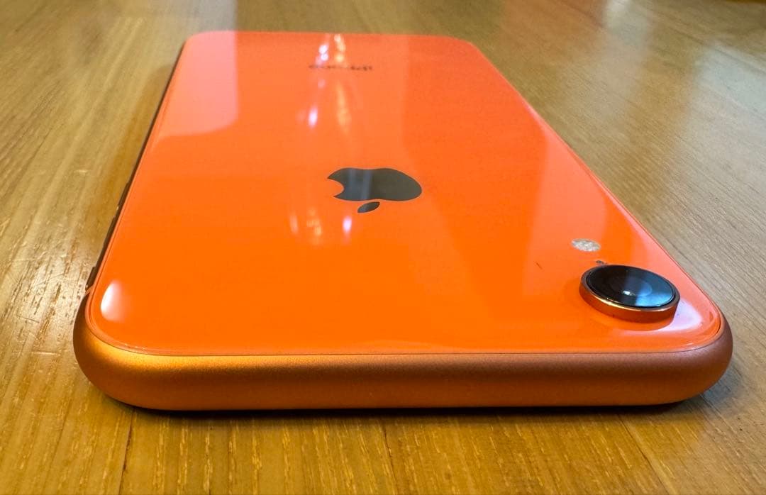 iPhone XR 64GB SIMフリー ジャンク品(液晶一部不良)