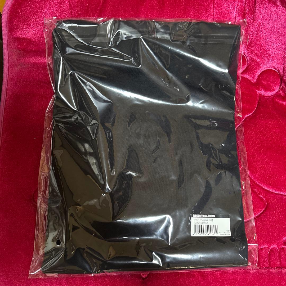 TWICE OFFICIAL GOODS Tシャツ MINA M 新品未開封