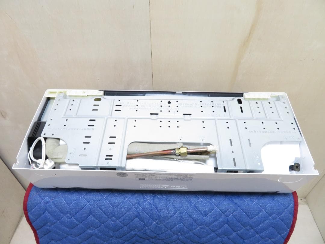 富士通 2022年製 ノクリア ルームエアコン 2.2kW ～9畳 主に6畳