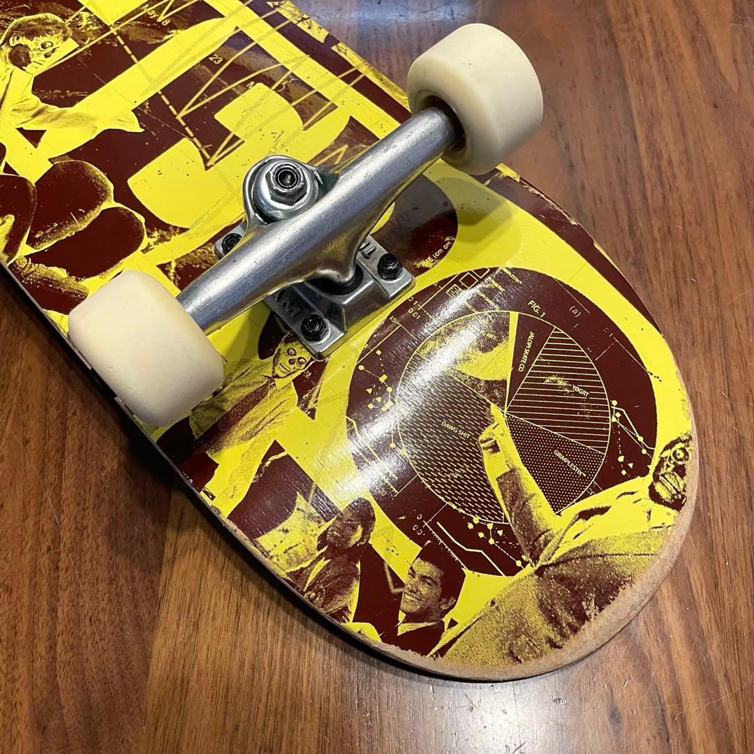 スケートボード　コンプリート　スケボー　アンチヒーロー　スピットファイア