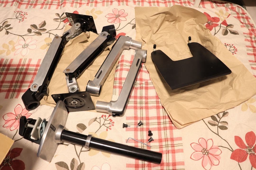 エルゴトロン　LXデュアルデスクマウントアーム 品番: 45-245-026