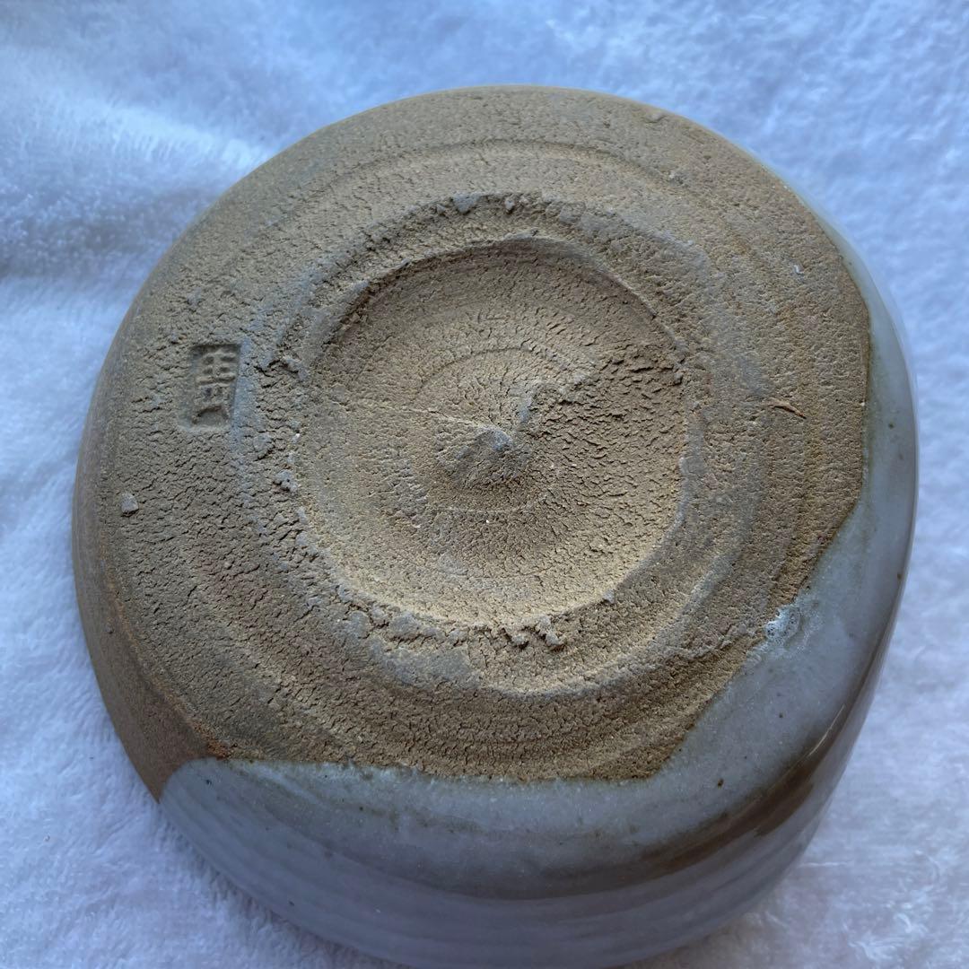 鉢　皿　器　直径約14㌢　未