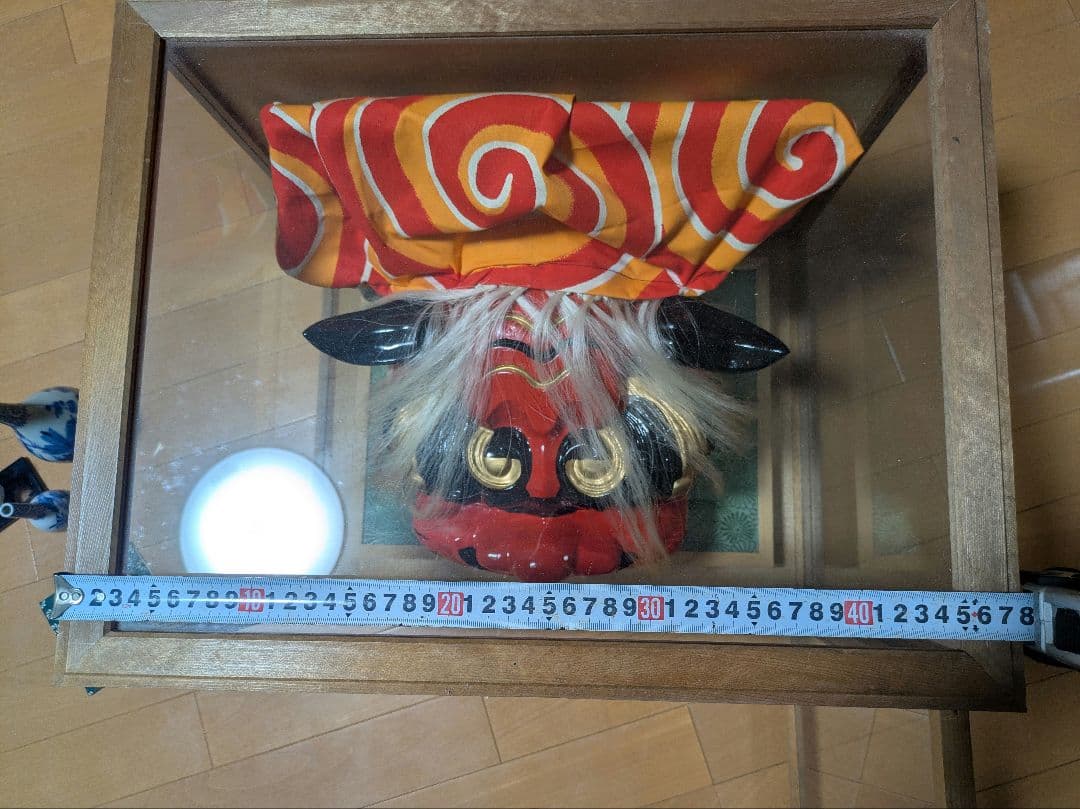 伝統的な獅子舞の置物 ケース付き