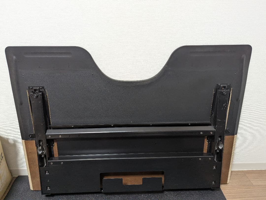 【生産終了】ハーマンミラー　エンベロップデスク