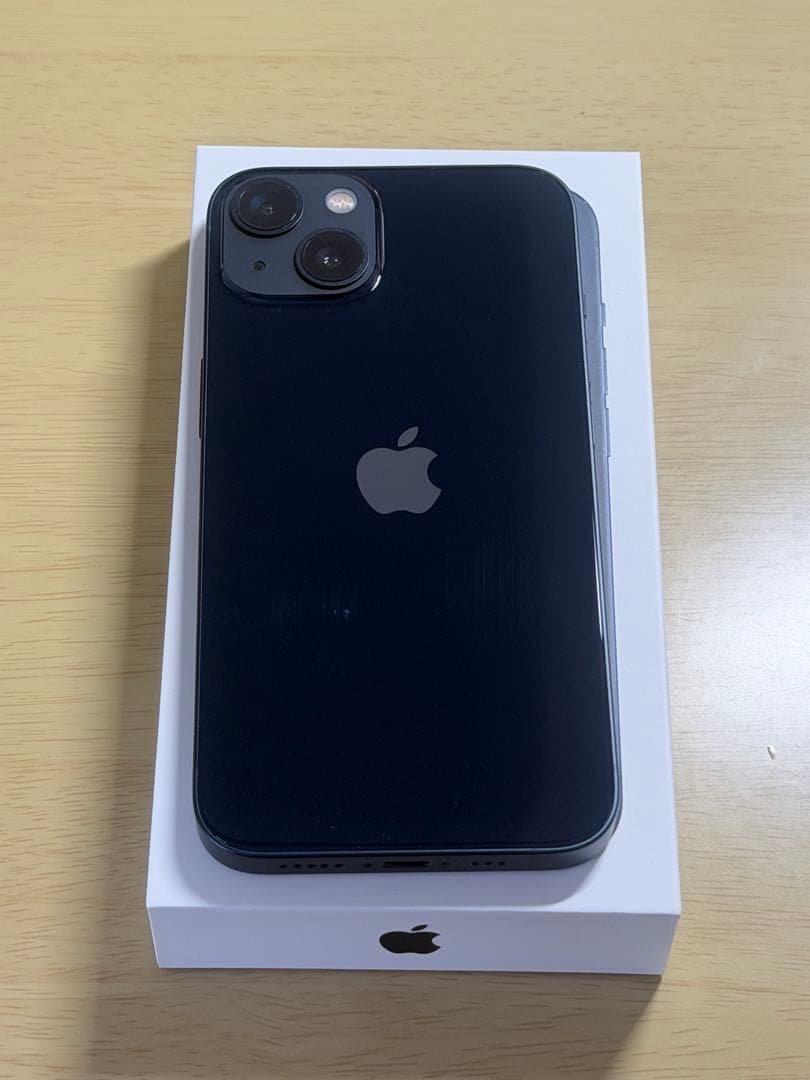 だだ。【美品】iPhone 13 128GB 本体＋箱＋未使用純正ケーブル