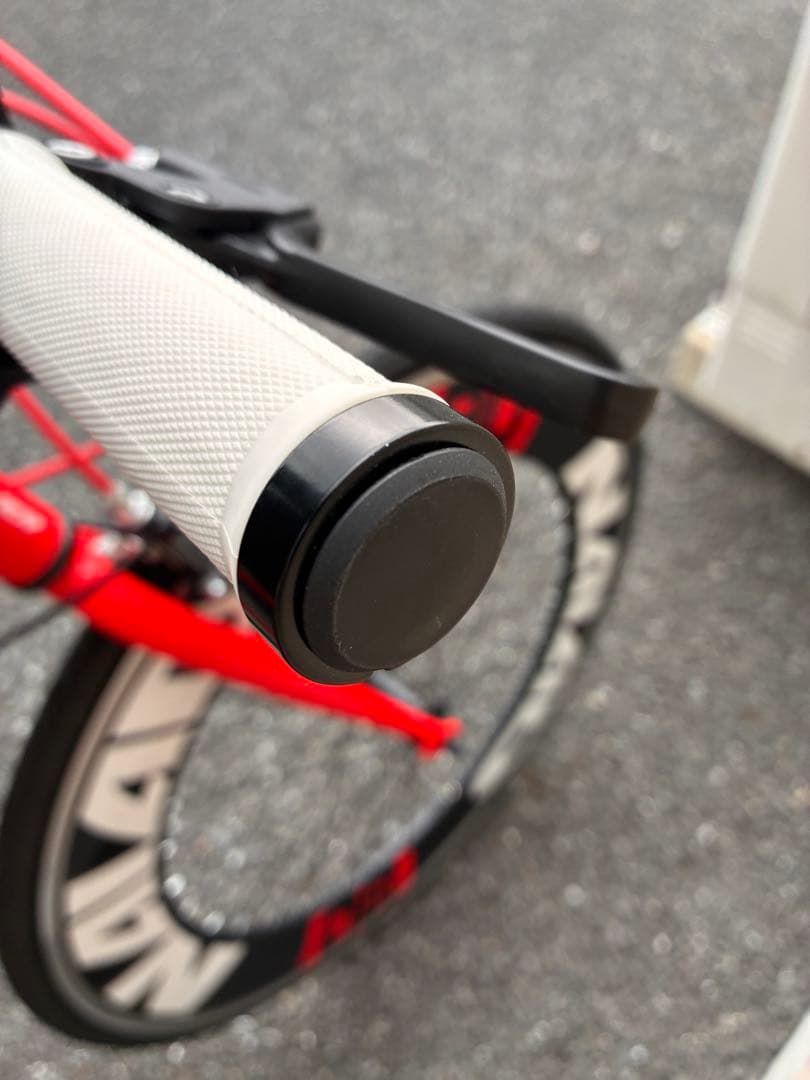 ひ*た様 カノーバー　クロスバイク　極美品　ほぼ未使用