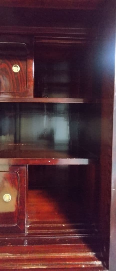 茶箪笥　漆塗り