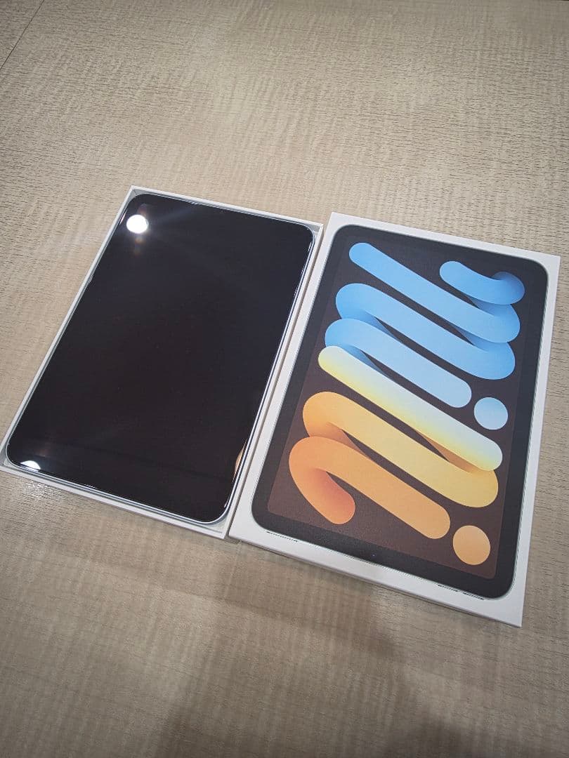 【極美品】 iPadmini 第７世代 128GB WiFi　バッテリー100%