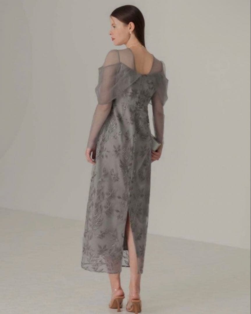 チュールロングスリーブリーフIラインワンピースドレス結婚式二次会パーティー成人式