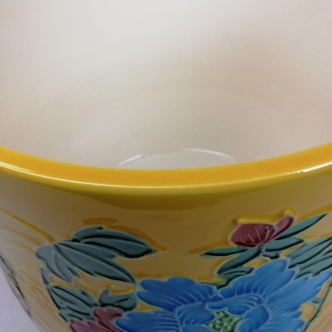 Ｔ９２２　水指　『黄交趾　四季草花花丸』『三室戸 造』　共箱　茶道具