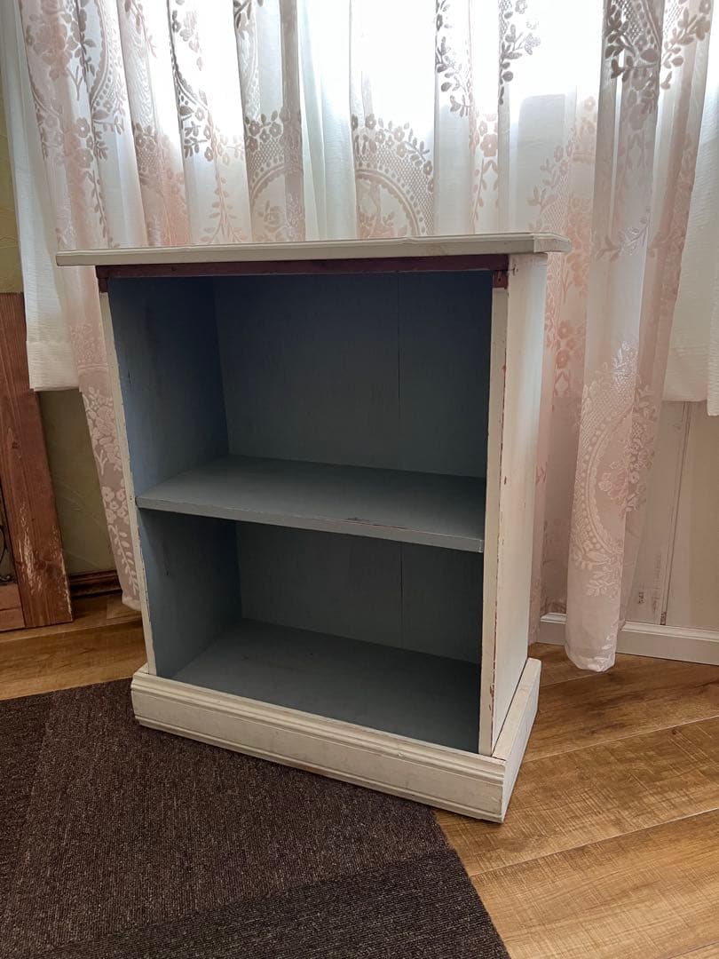 最終お値下げ価格！アンティーク風に作った白い棚＊シャビー