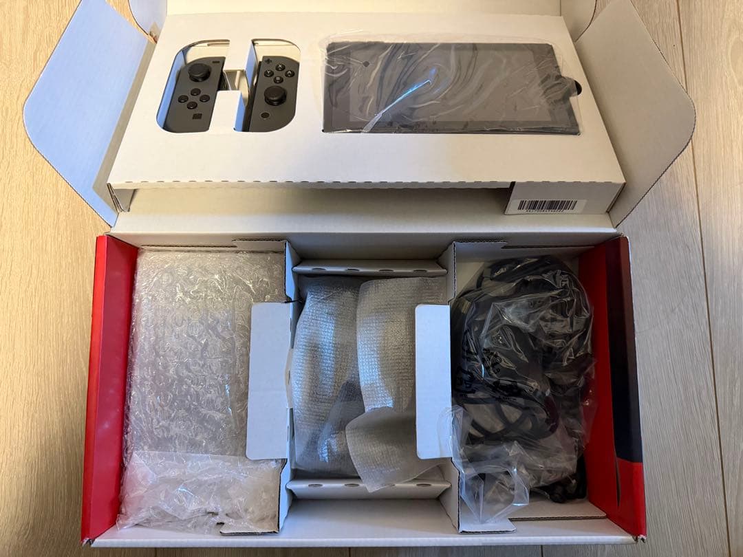 Nintendo Switch グレー 本体（おまけ付き）