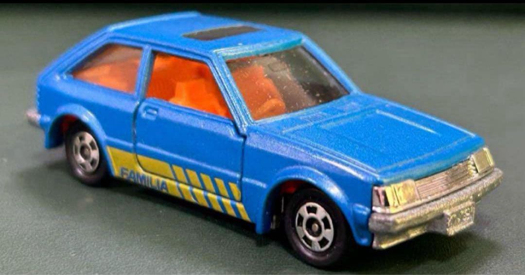 トミカ マツダファミリア1500XG バケーションセット