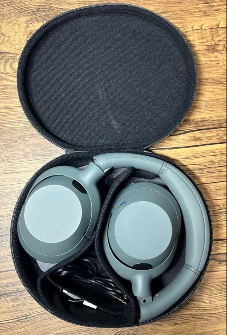 SONY ULT WEAR フォレストグレー　最終価格