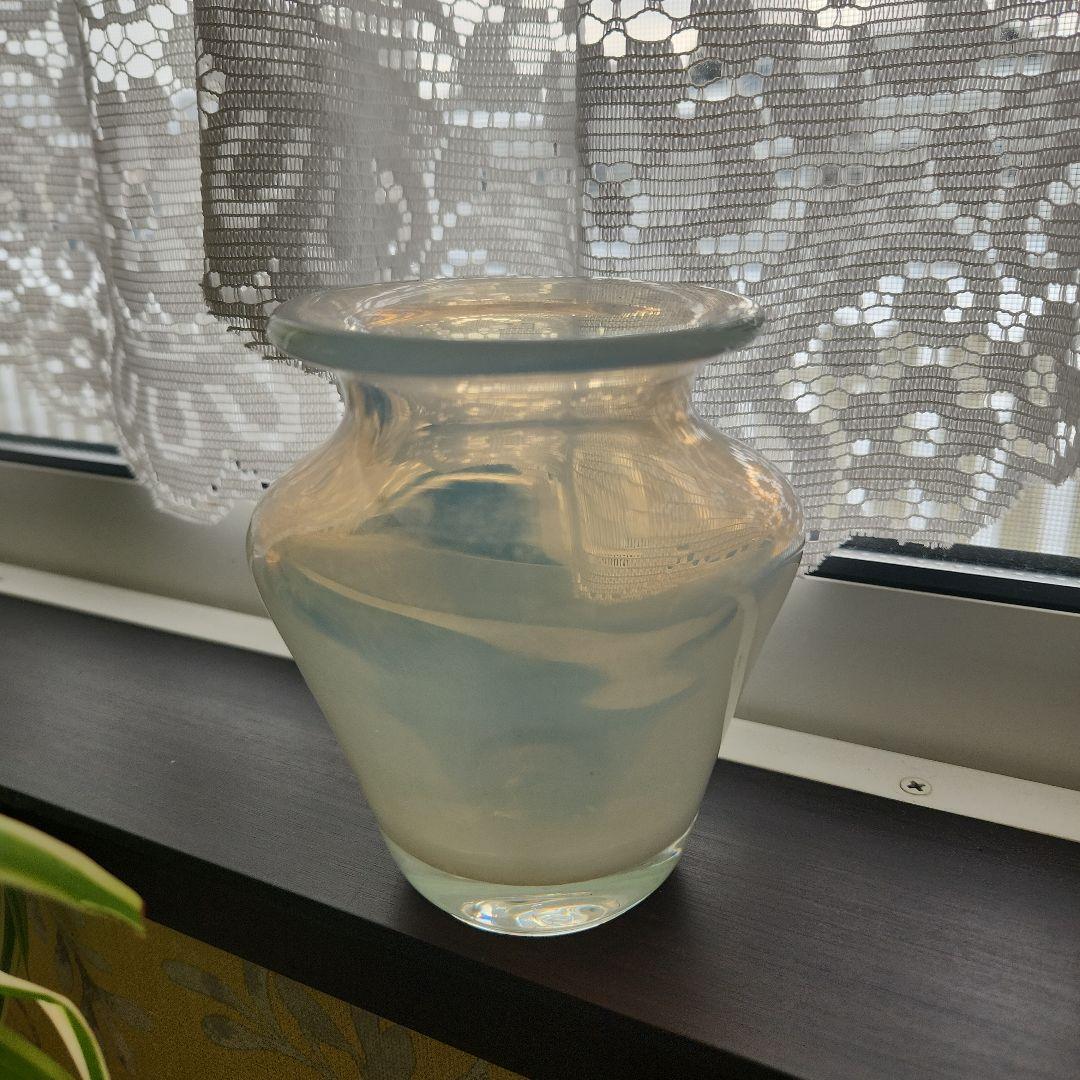 アンティーク　オパールセントフラワーベース