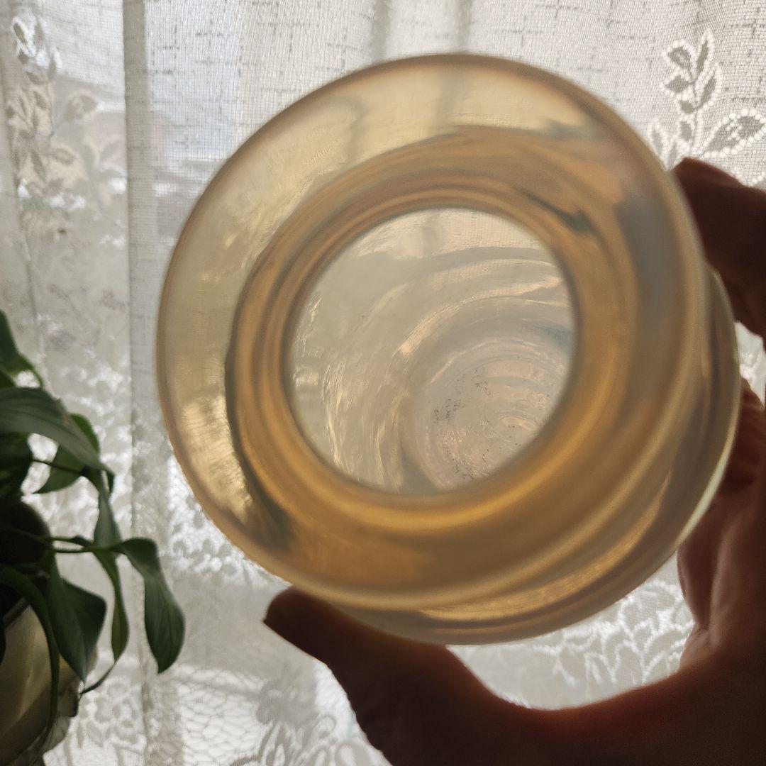 アンティーク　オパールセントフラワーベース