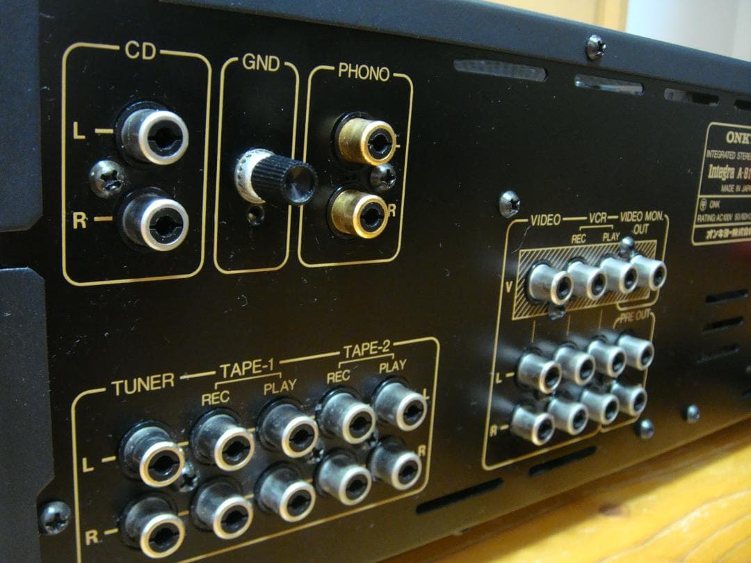 整備済 程度良 ONKYOオンキョー Integra A-817RXⅡ木目パネル