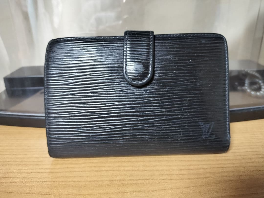 Louis Vuitton 　二つ折り財布 ルイヴィトン　エピ　ヴィエノワ