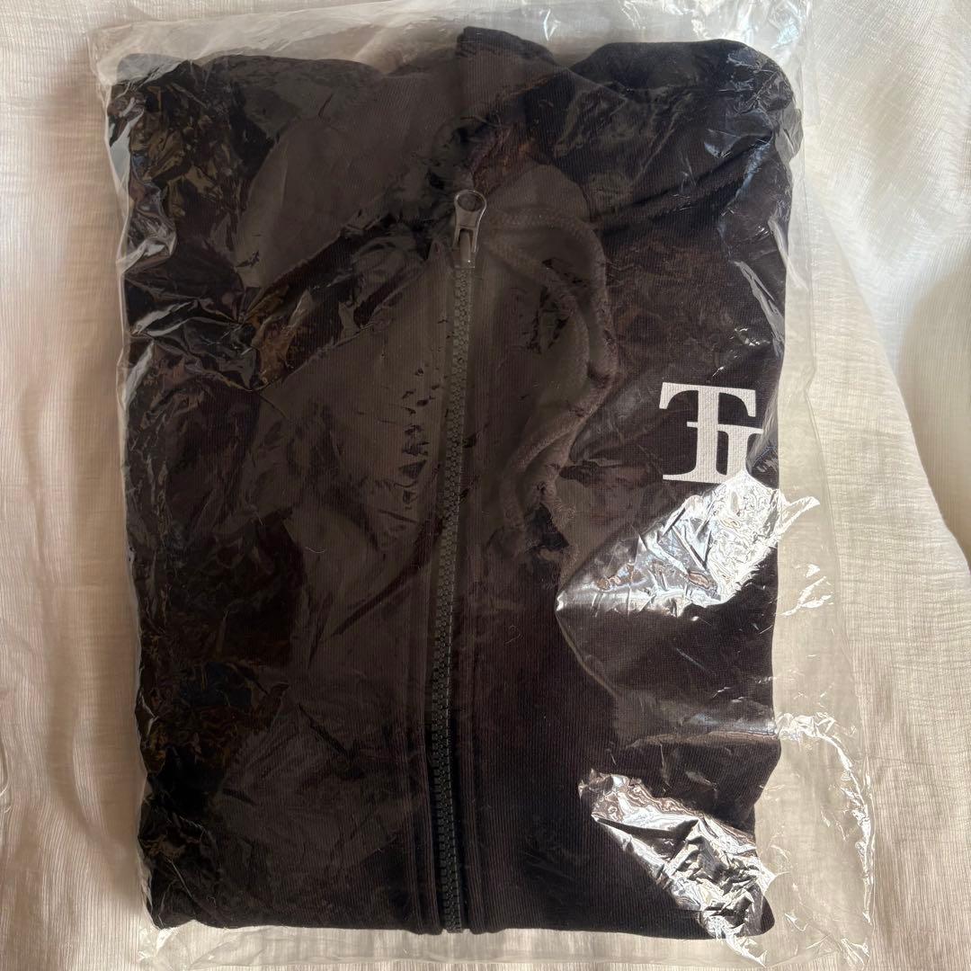 TravisJapan トラジャ viisual パーカー