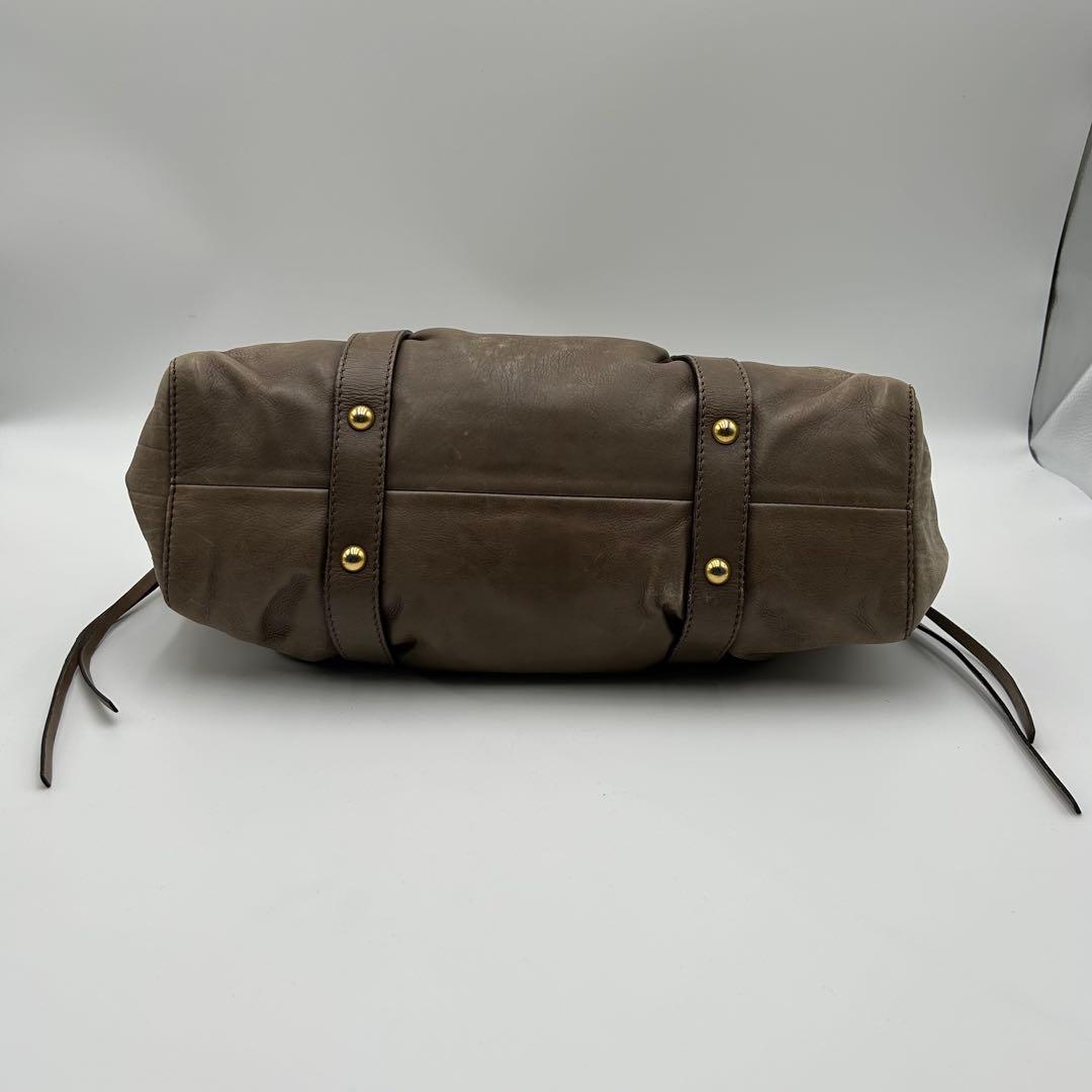 【美品】miu miuヴィッテロ・リュクス 2way ハンドバッグ レザー