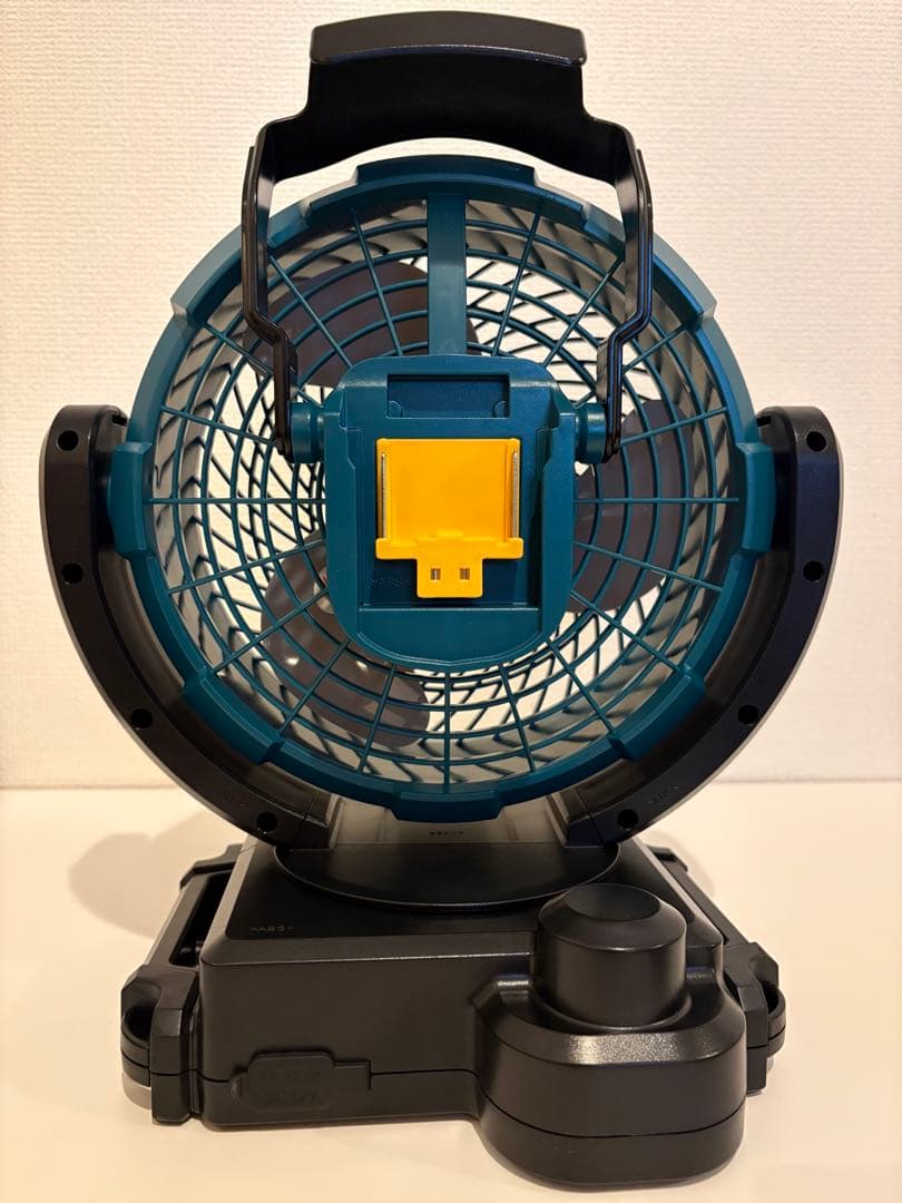 マキタ 充電式ファン CF102D & バッテリ BL1860B