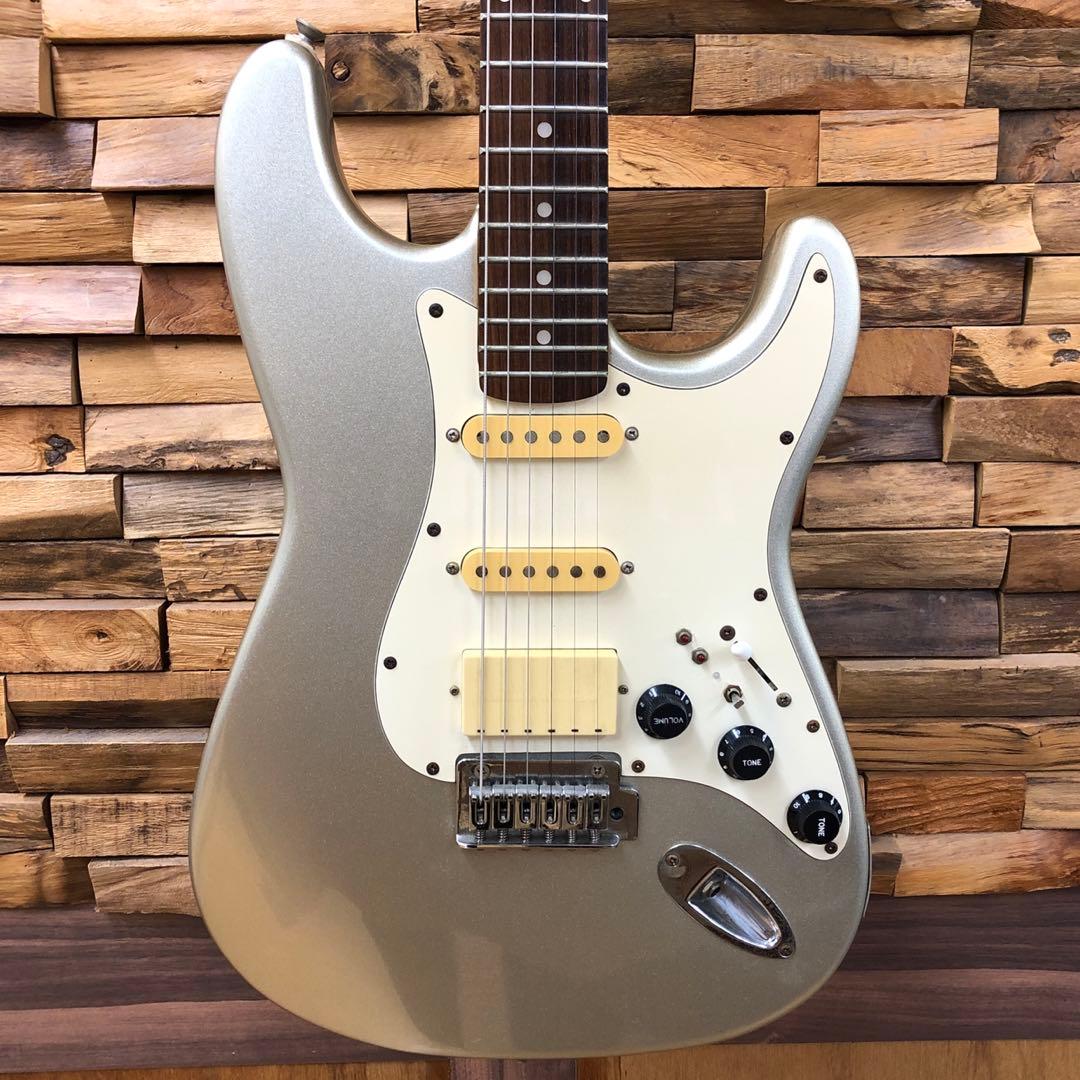 ☆超レア！！☆　美品　サウンドガレージ　エレキギター　ストラトタイプ