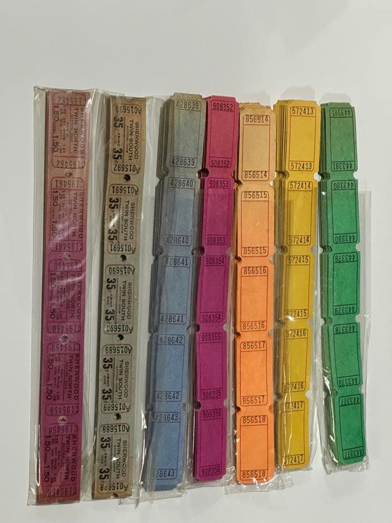 海外、バスチケット・コレクション希少な物も含むランダム2kg超、おまけにレア追加