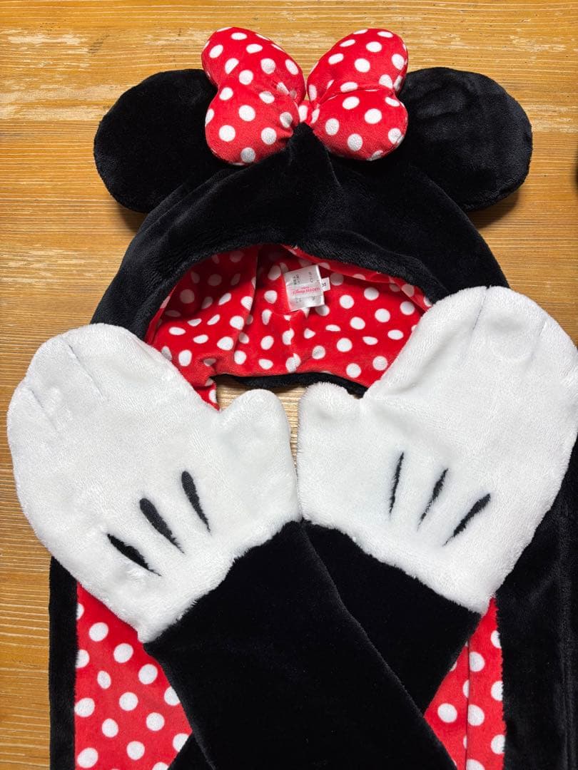 ミニーマウス　マフラー　手袋　キャップ　2個