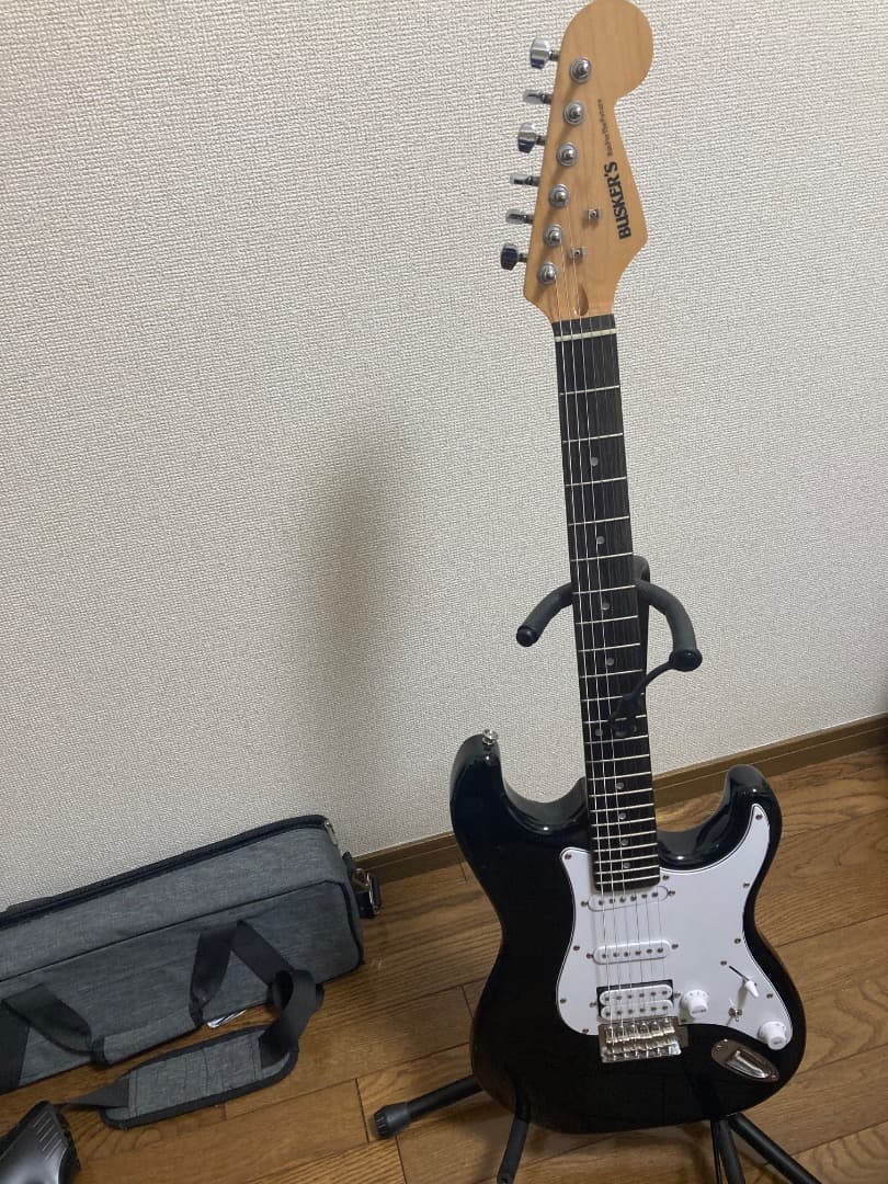 busker's バスカーズ　ギター　動作良好