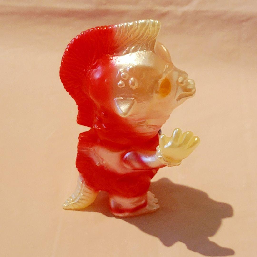 Dr.CHick EYE　ドクトチクアイ　ソフビ　蓄光　ウルトラマン