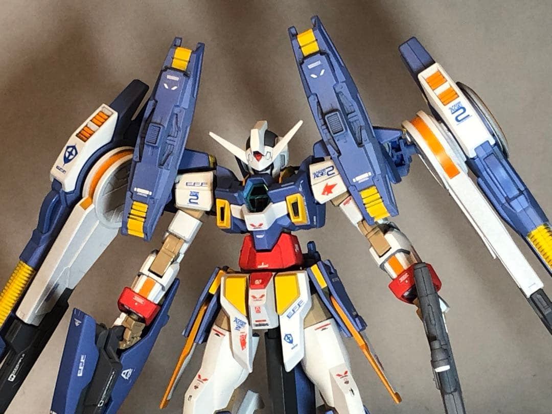 HG ガンダムAGE2 アルティメス完成品  ガンプラ