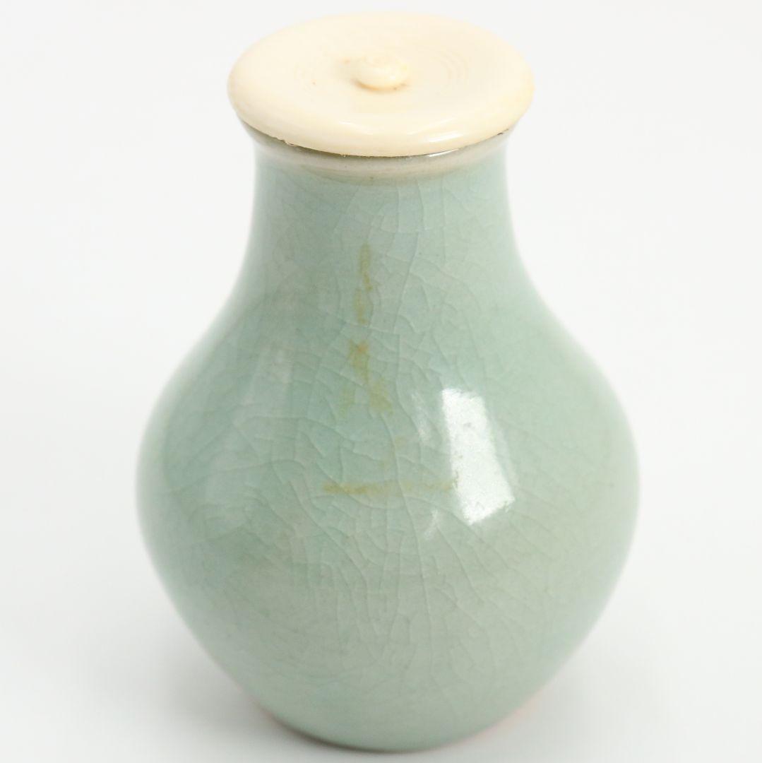 韓国人間文化財 池順鐸作 青磁鶴首茶入 浪の紋緞子仕覆付 茶道具　V903