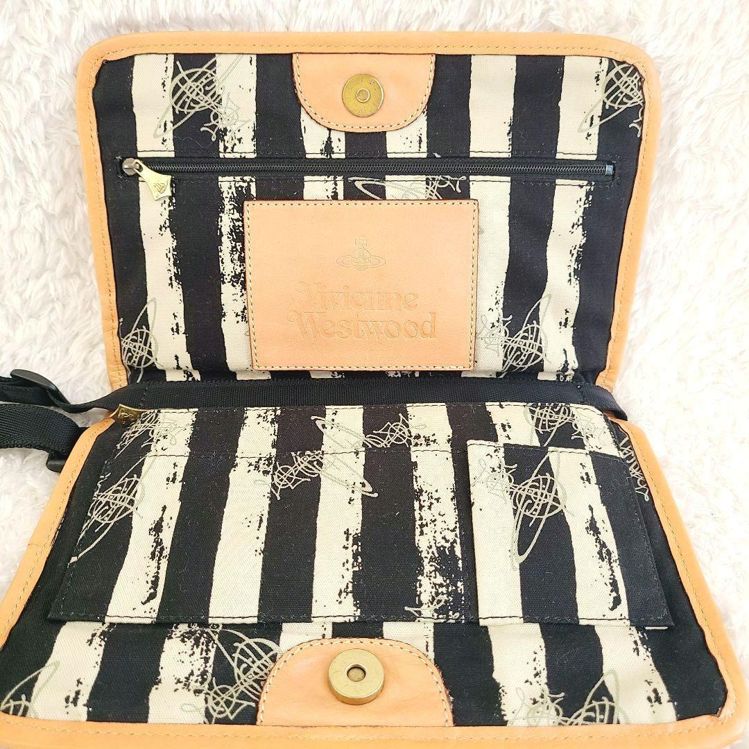 レア ヴィヴィアンウエストウッド オーブ型押し ショルダー 斜め掛けバック