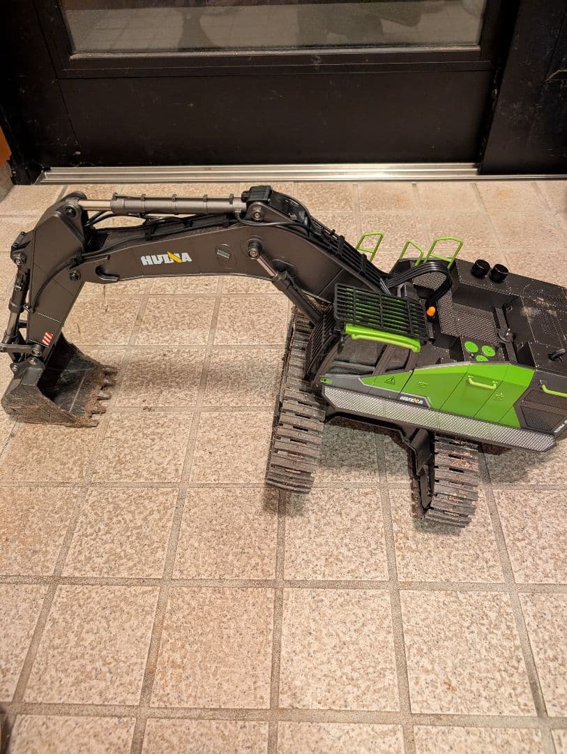 HUINA ラジコンショベル