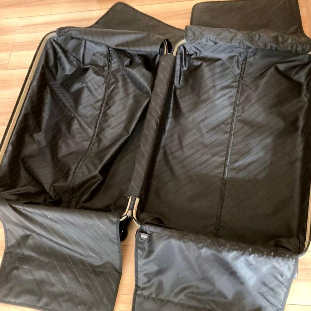 Z*I様 【大容量】ZERO HALLIBURTON スーツケース TSAロック