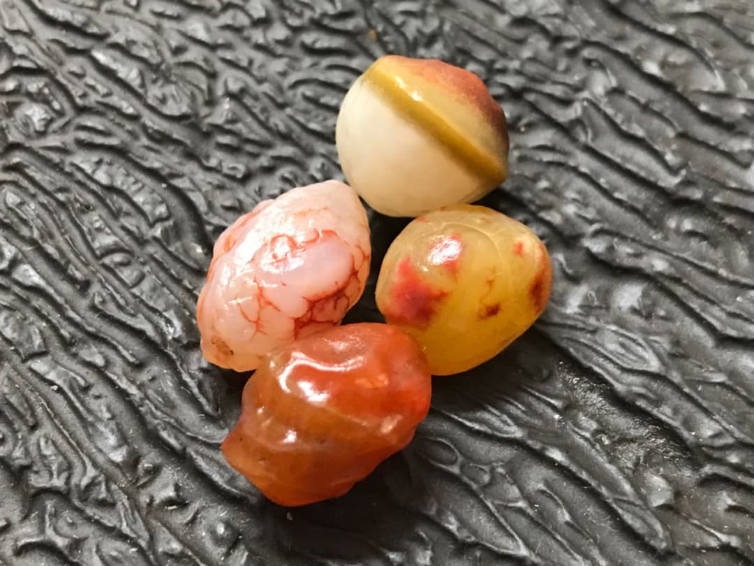 ゴビ石−574 ゴビ瑪瑙　原石　地表　血脈