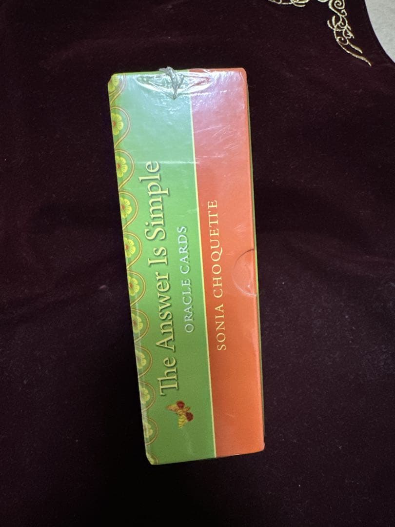 新品・日本語解説書付き アンサー・イズ・シンプル　オラクル・カード タロット
