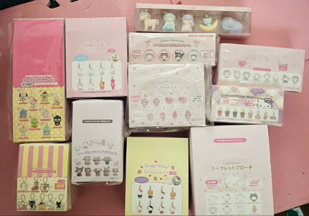 サンリオハローキティマイメロディストラップブローチまとめ売り