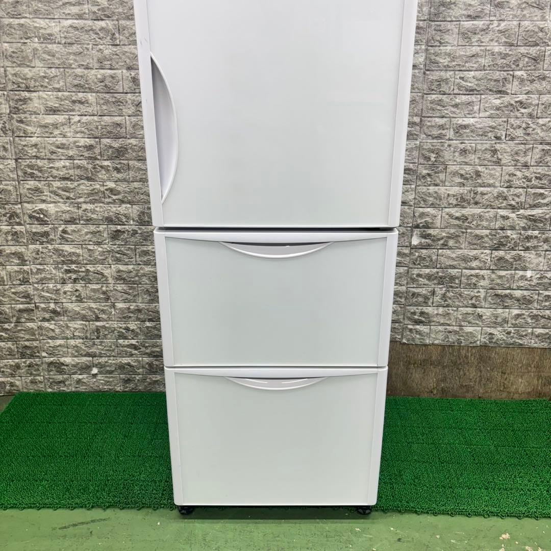 646 日立　大型冷蔵庫　375L 300L強　家庭用　自動製氷　小型　ホワイト