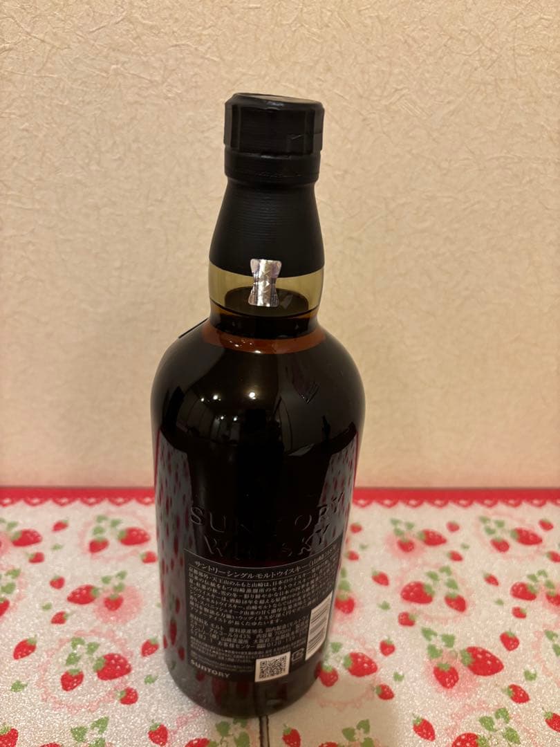 値下げしました　山崎18年一本と白州18年（海外でも人気の旧ボトル）箱付き