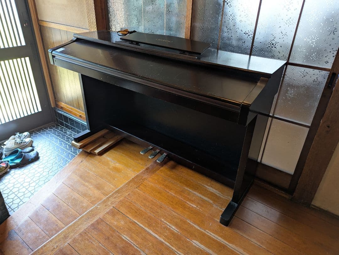 値下げ！【埼玉北部群馬南部引き取り限定】CASIO 電子ピアノ 88鍵 ブラウン