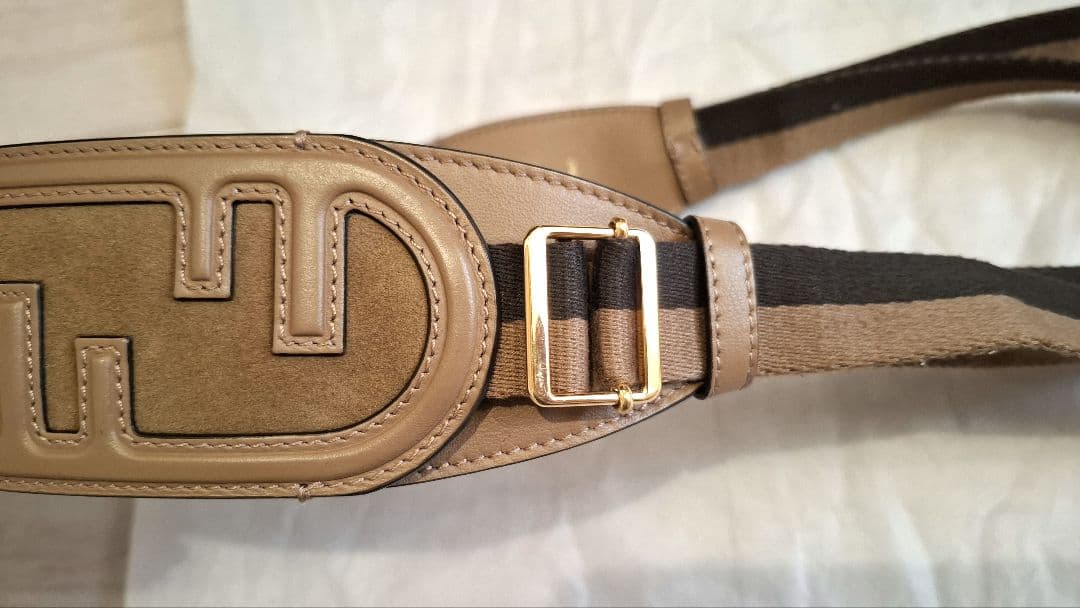 FENDI　ブラウンレザーショルダーストラップ