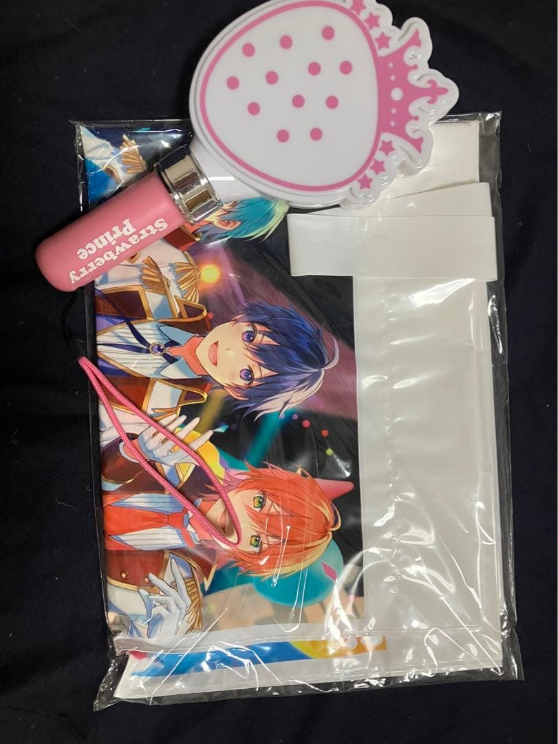 アニメキャラクター タオル・ファンブック・バッジ セット