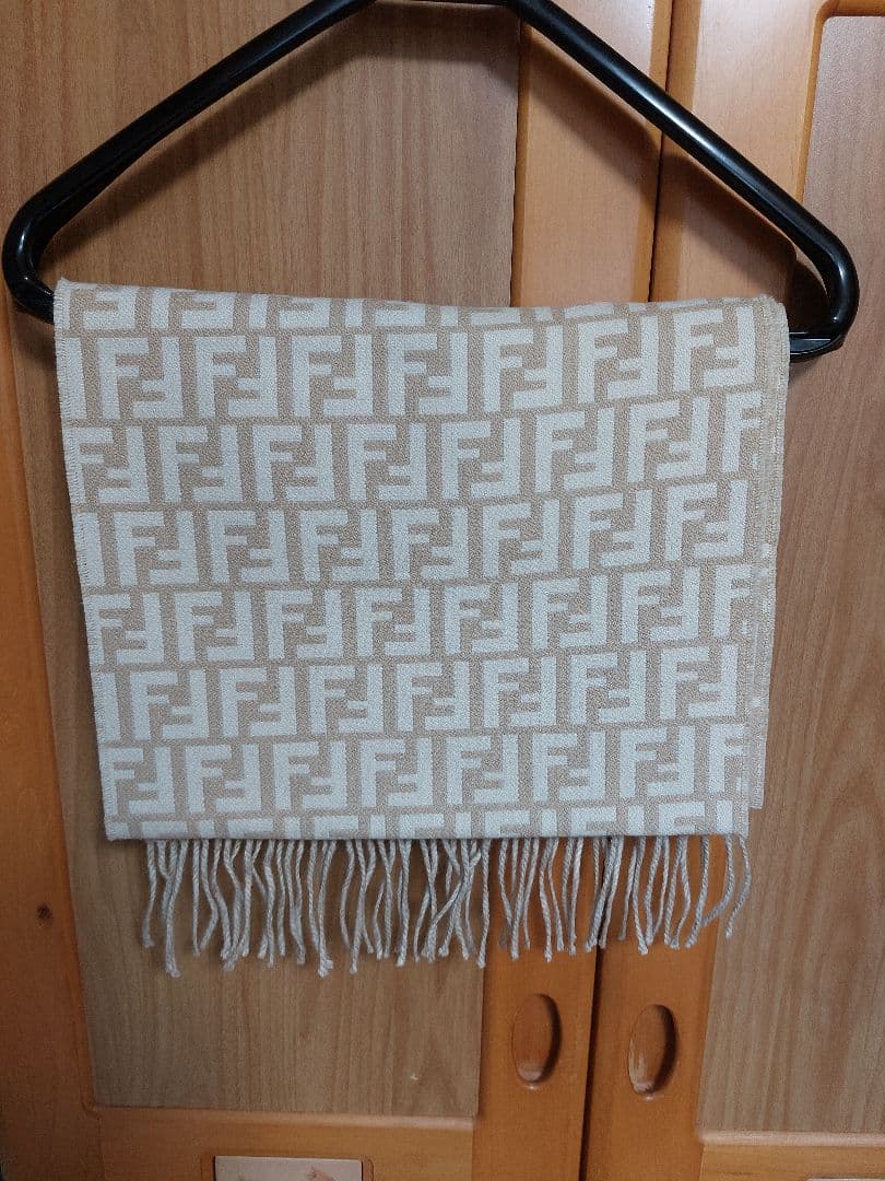 【美品】FENDI FFロゴ マフラー