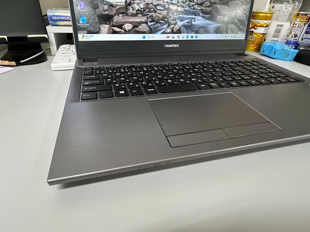FRONTIER ノートPC 15.6型 i3第十世代 SSD1TB 極美品